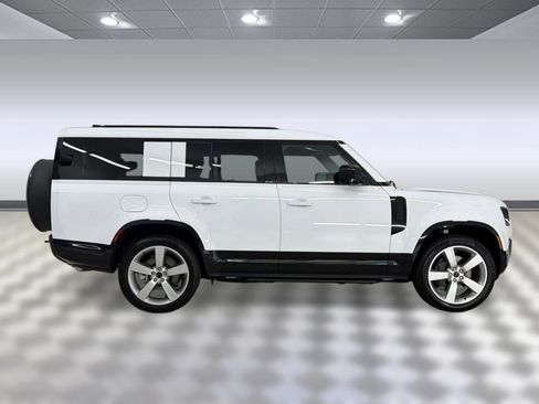 New 2026 Land Rover Defender 130 X-Dynamic SE AWD/4WD image 7