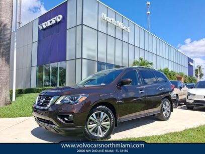 Used 2020 Nissan Pathfinder SL