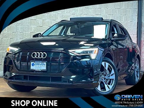 Used 2021 Audi e-tron Premium w/ Convenience Plus Package image 1