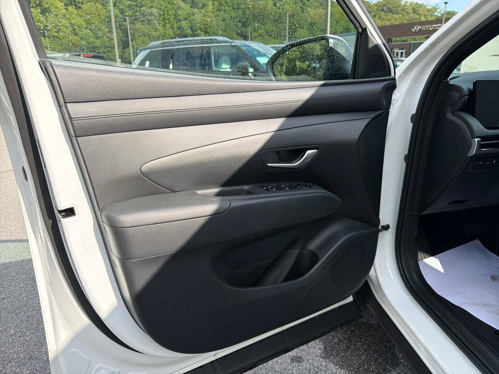 New 2026 Hyundai Santa Cruz SE AWD/4WD image 13