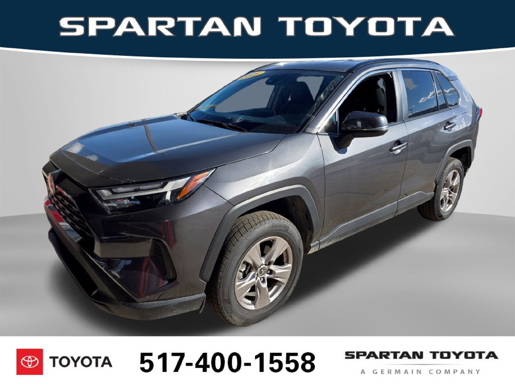 Used 2025 Toyota RAV4 XLE FWD image 1