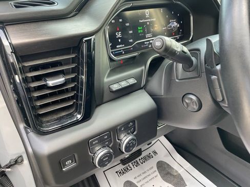 Used 2025 GMC Sierra 1500 AT4 w/ Technology Package AWD/4WD image 38