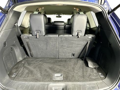 Used 2018 Nissan Pathfinder SL image 33