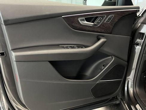 Used 2019 Audi Q8 Prestige w/ Towing Package image 15