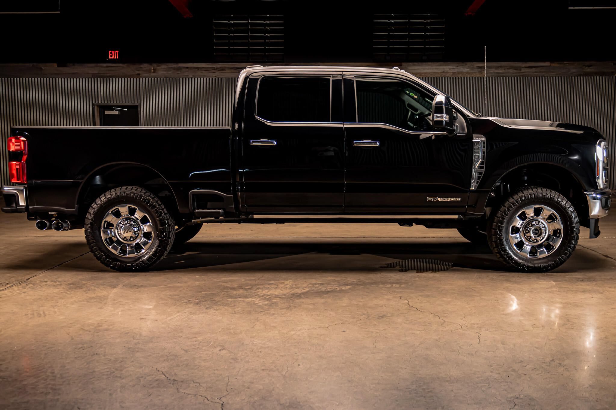 Used 2025 Ford F250 King Ranch w/ Chrome Package AWD/4WD image 10