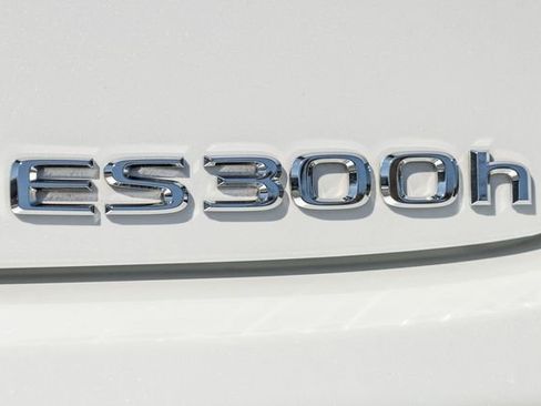Used 2024 Lexus ES 300h w/ Premium Package FWD image 5