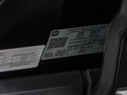 Used 2023 GMC Yukon XL Denali AWD/4WD image 38