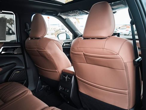 New 2026 Mitsubishi Outlander SEL FWD image 21