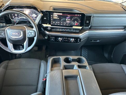 Used 2023 GMC Sierra 1500 Elevation image 14