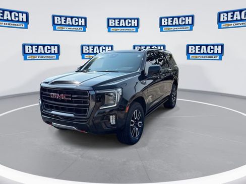 Used 2023 GMC Yukon AT4 w/ AT4 Premium Package AWD/4WD image 4