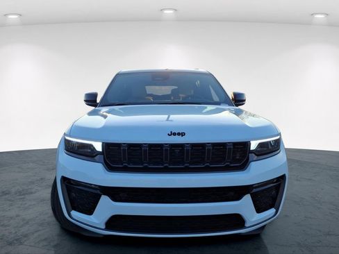 New 2026 Jeep Grand Cherokee L Summit AWD/4WD image 4