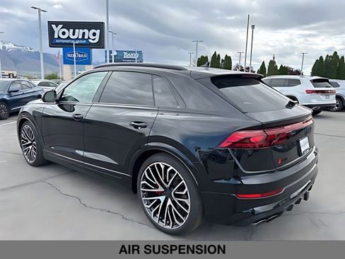New 2026 Audi SQ8 Prestige image 16