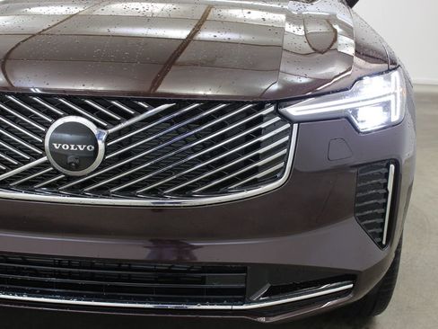 New 2026 Volvo XC90 B6 Plus w/ Protection Package image 8