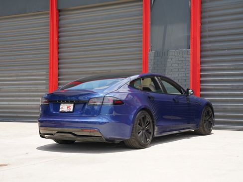 Used 2023 Tesla Model S AWD/4WD image 6