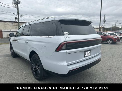 New 2026 Lincoln Navigator L Black Label AWD/4WD image 5