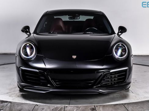 Used 2018 Porsche 911 Carrera S image 8
