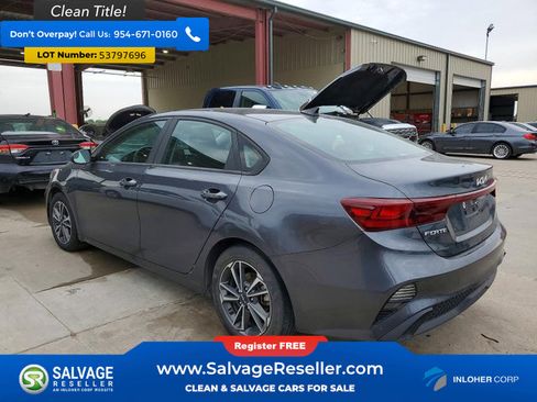 Used 2023 Kia Forte LXS FWD image 3