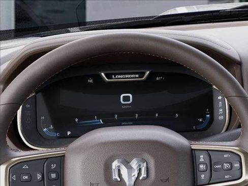New 2026 RAM 2500 Limited AWD/4WD image 17