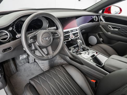 Used 2022 Bentley Flying Spur V8 image 14
