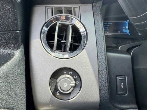 Used 2016 Ford Expedition EL Platinum RWD image 25