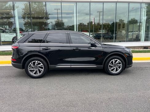 Used 2023 Lincoln Corsair AWD w/ Equipment Group 101A image 10