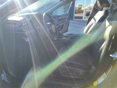 Used 2023 Toyota Camry SE image 12