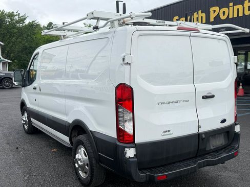 Used 2022 Ford Transit 250 Low Roof AWD image 13