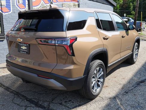 New 2027 Chevrolet Equinox LT FWD image 29