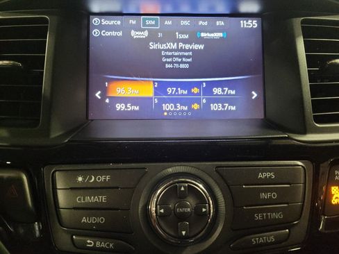 Used 2019 Nissan Pathfinder SV image 25