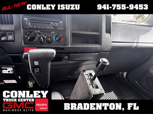Used 2023 Isuzu NPR RWD image 19