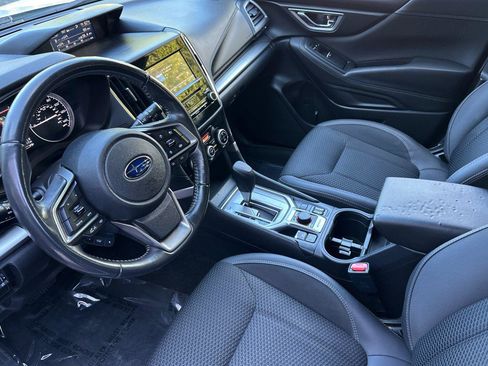 Used 2020 Subaru Forester Premium image 11
