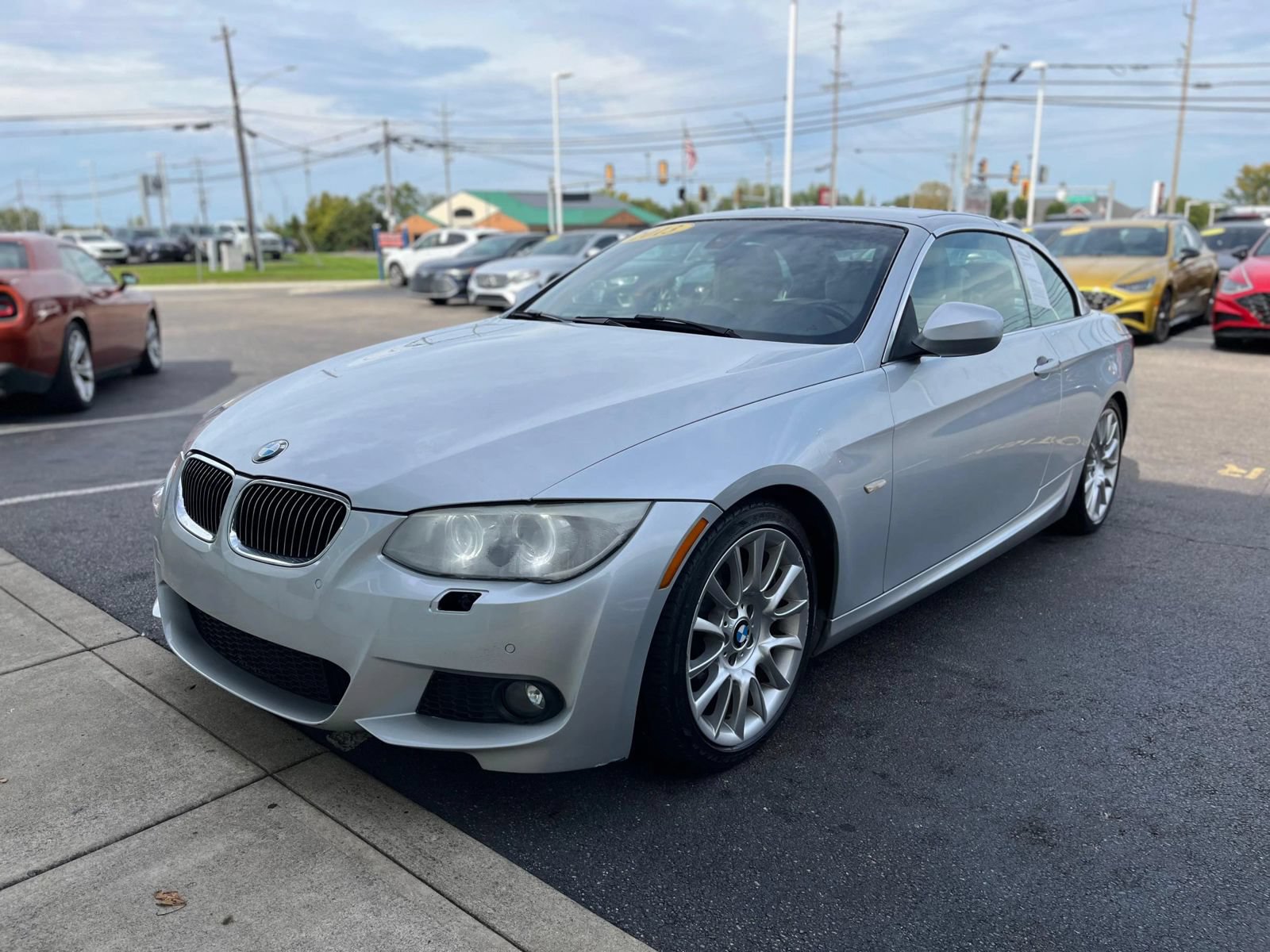 Used 2013 BMW 328i Convertible w/ M Sport Pkg RWD image 12