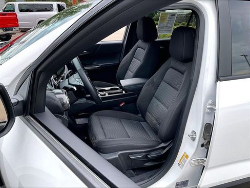 Used 2026 Chevrolet Equinox LT AWD/4WD image 10