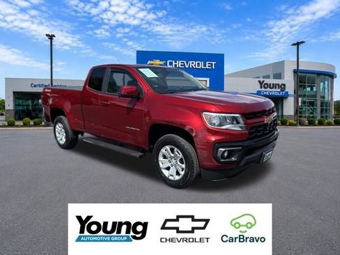 Used 2021 Chevrolet Colorado LT w/ LT Convenience Package AWD/4WD image 1