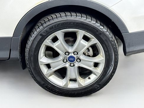 Used 2015 Ford Escape Titanium AWD/4WD image 9