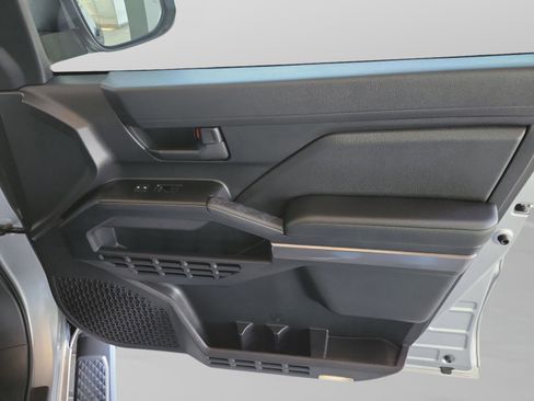 Used 2025 Toyota 4Runner SR5 image 26