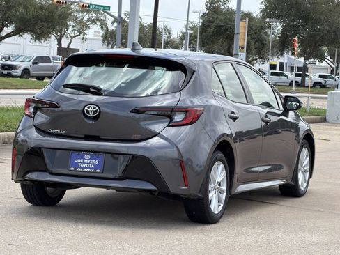 Used 2025 Toyota Corolla SE FWD image 6