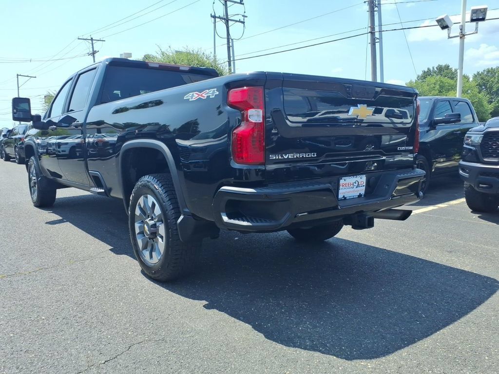 Used 2022 Chevrolet Silverado 2500 Custom w/ Custom Value Package AWD/4WD image 20