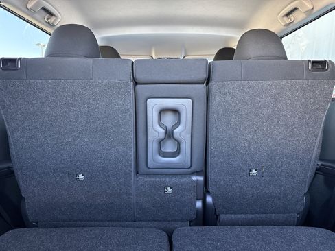 Used 2025 Mitsubishi Outlander ES image 13