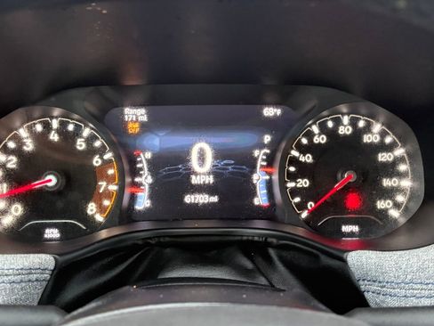 Used 2024 Jeep Compass Latitude image 18