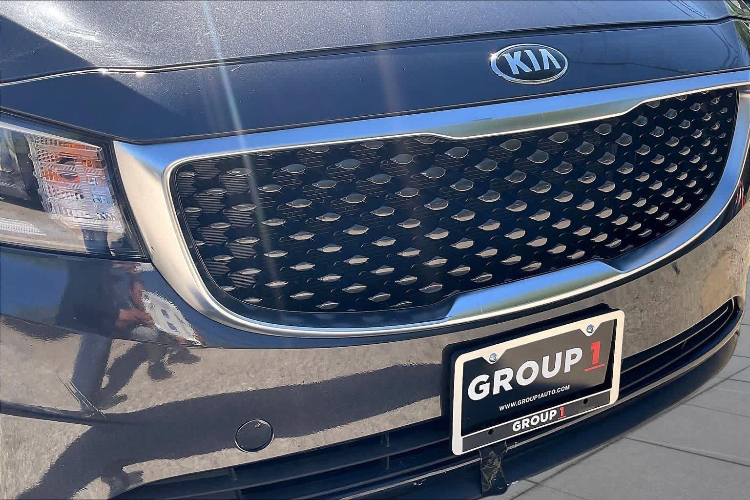 Used 2021 Kia Sedona LX FWD image 29
