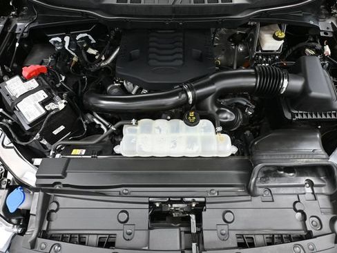 Used 2023 Ford F150 Lariat w/ Equipment Group 502A High AWD/4WD image 43