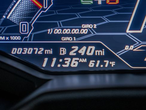 Used 2021 Lamborghini Huracan STO image 23