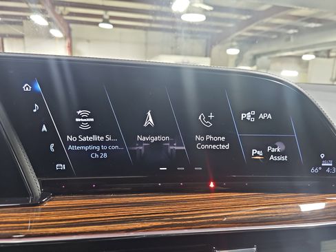 Used 2021 Cadillac Escalade ESV Premium Luxury image 24