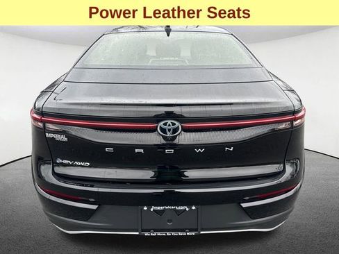 Certified 2026 Toyota Crown AWD/4WD image 10