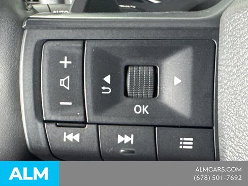 Used 2025 Nissan Rogue SV FWD image 27