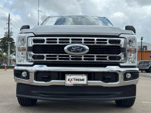 Used 2024 Ford F250 XLT image 4