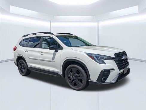 Used 2023 Subaru Ascent Onyx Edition AWD/4WD image 2
