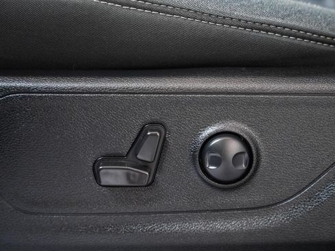Used 2023 RAM 1500 Big Horn AWD/4WD image 35