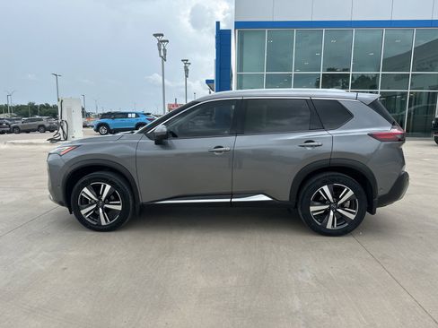 Used 2023 Nissan Rogue Platinum w/ Platinum Premium Package AWD/4WD image 2